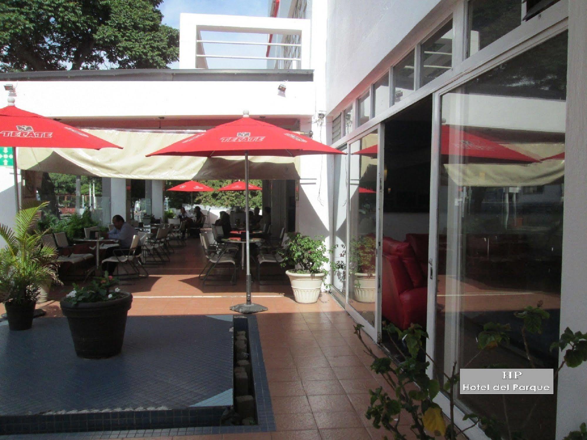 Hotel Del Parque Guadalajara Exteriör bild